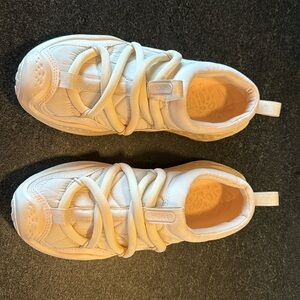 Hoka One One Unisex Ora Primo 1141570 VLV Ivory Sneaker Shoes Size W 8 M 6